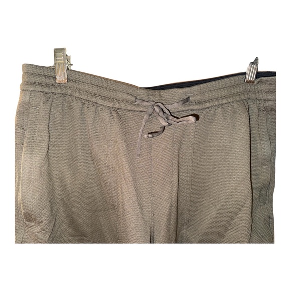 Lululemon Relaxed Fit Training Shorts Rover Brown L - Picture 5 of 8